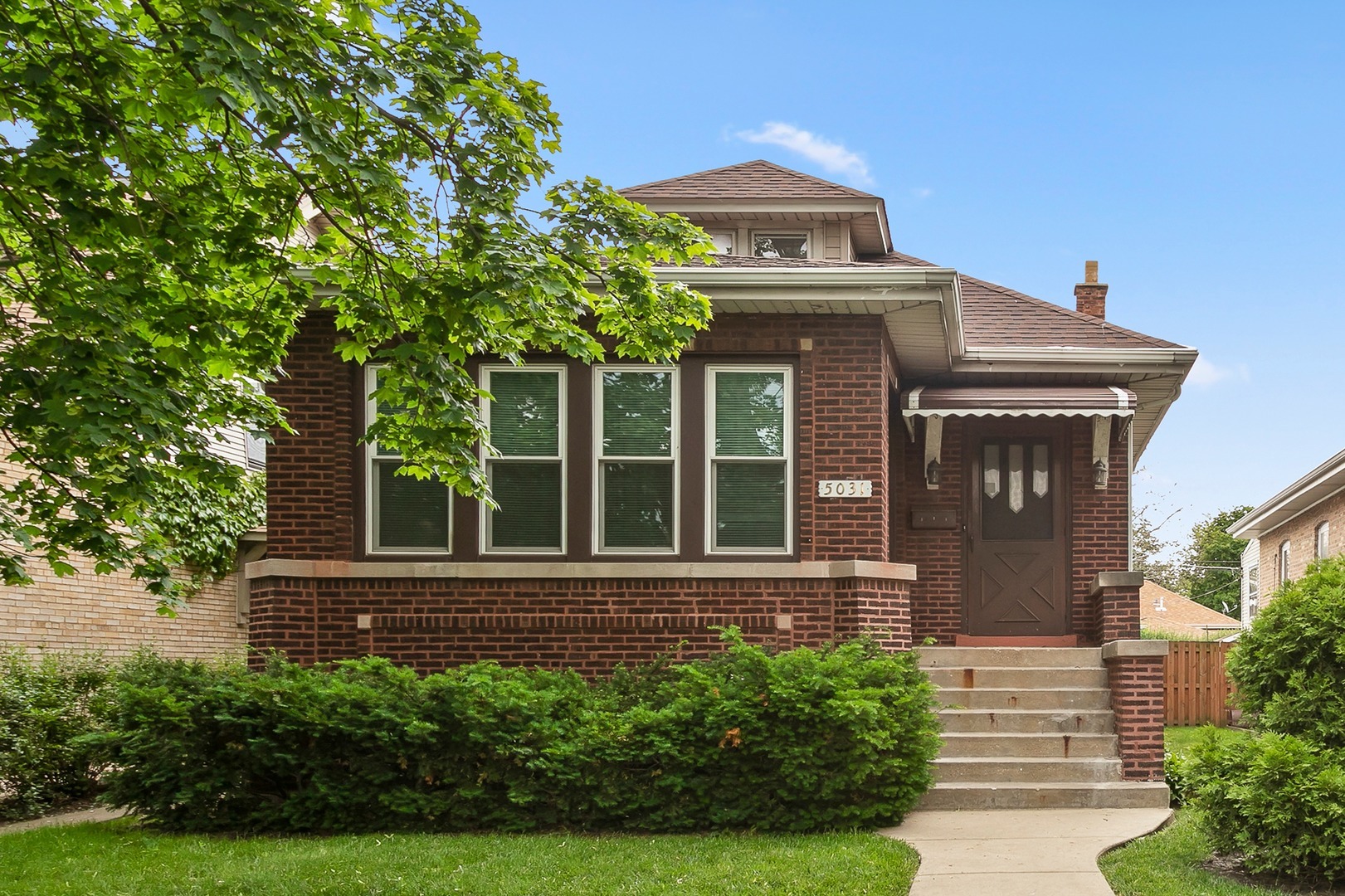Property Photo:  5031 North Avers Avenue  IL 60625 