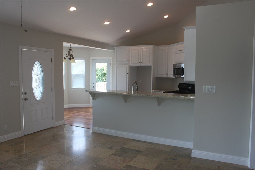 Property Photo: 527 Westminster Avenue B CA 92663