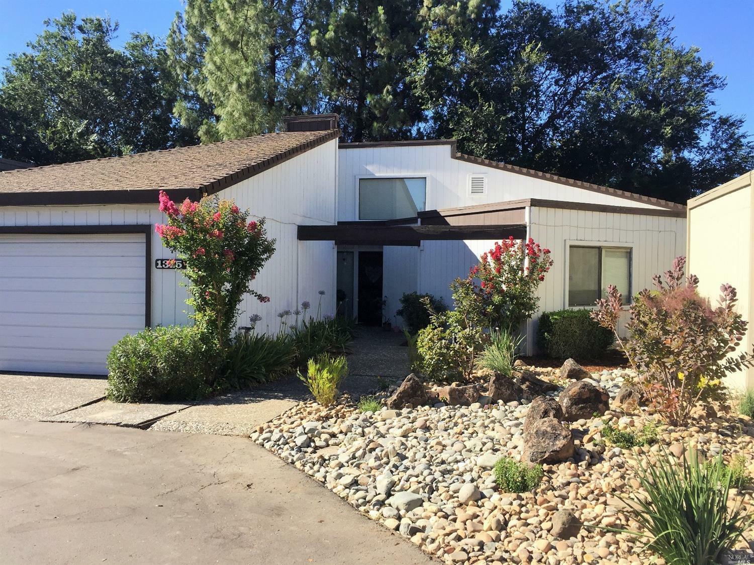 1315 Hawthorne Court  Dixon CA 95620 photo