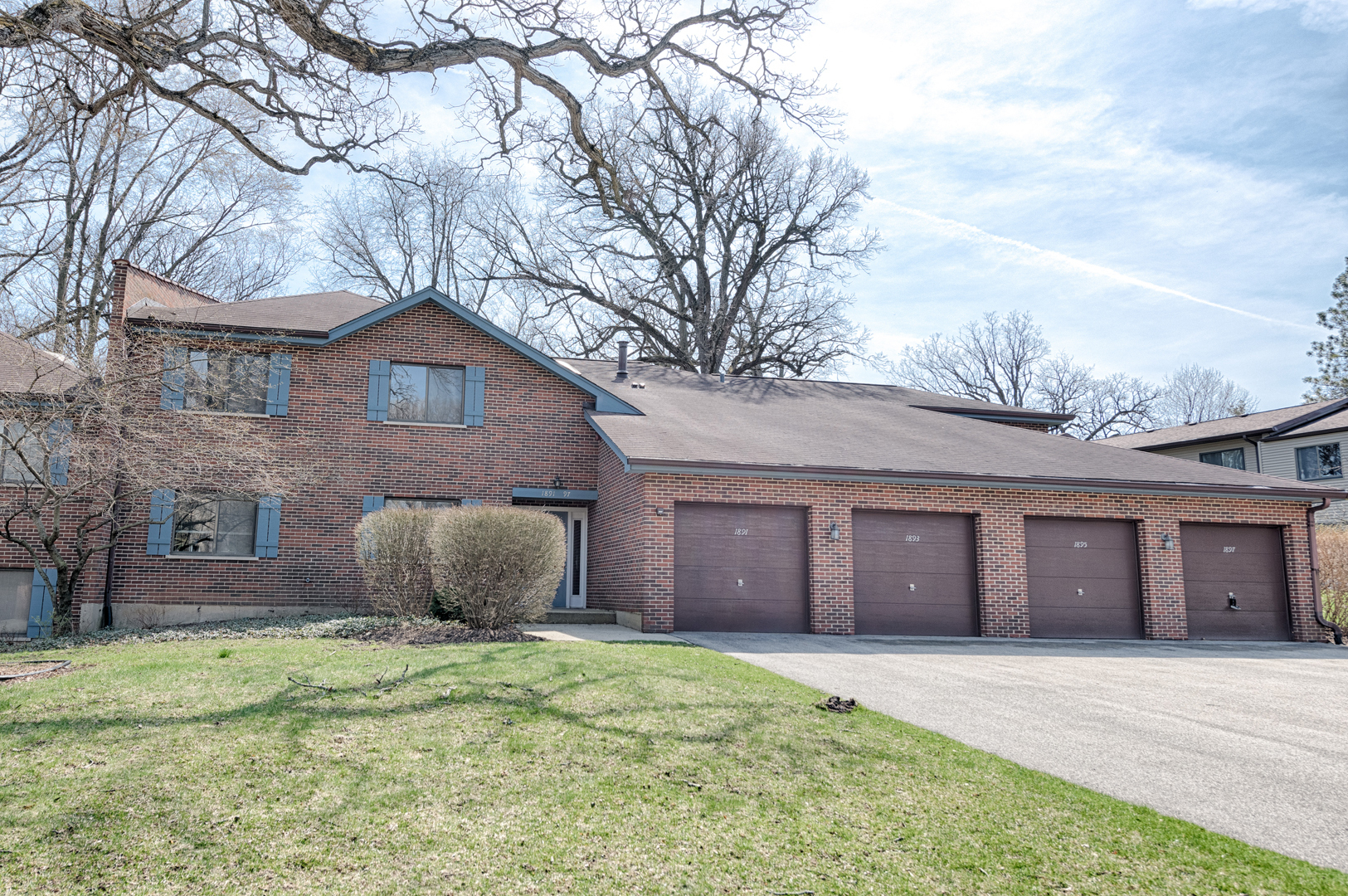 Property Photo:  1897 Portsmouth Drive D  IL 60532 