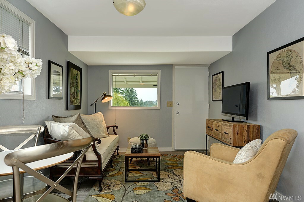 Property Photo:  7516 13th Ave SW  WA 98106 