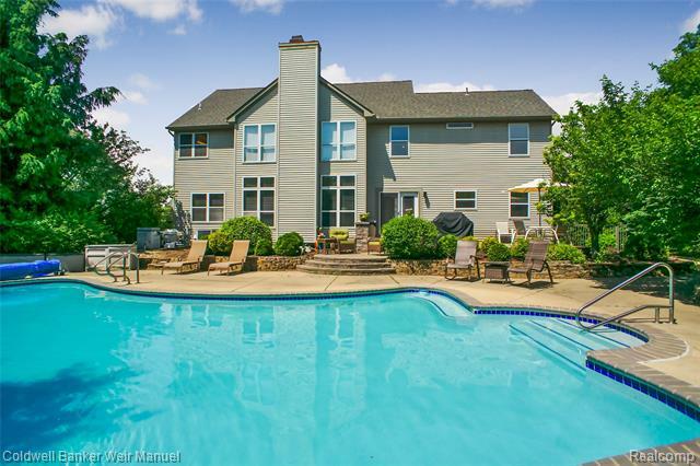 Property Photo: 2941 Remington Oaks MI 48324