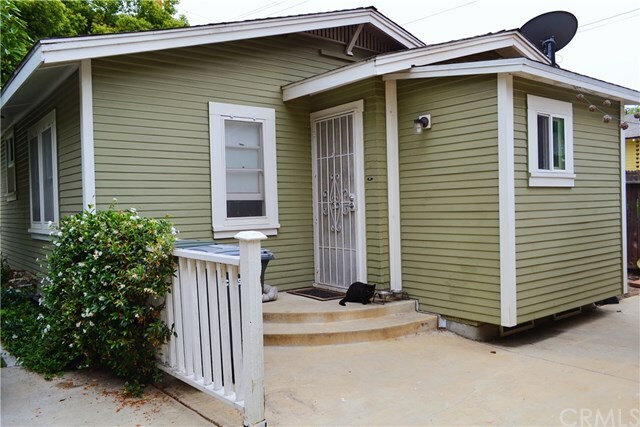 Property Photo:  442 S Pixley Street  CA 92868 