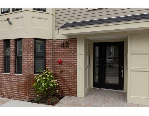 Property Photo: 42 West Eagle St 3 MA 02128