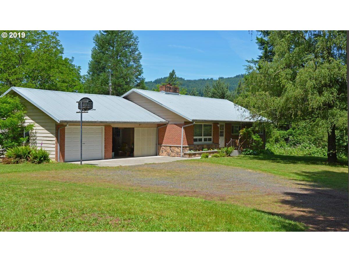 Property Photo: 37210 NE Vernon Rd WA 98671