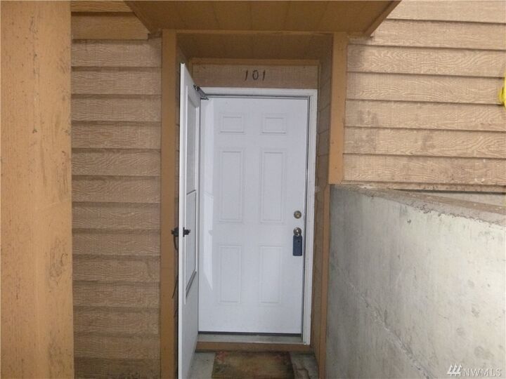 12600 57th Avenue S F101  Seattle WA 98178 photo