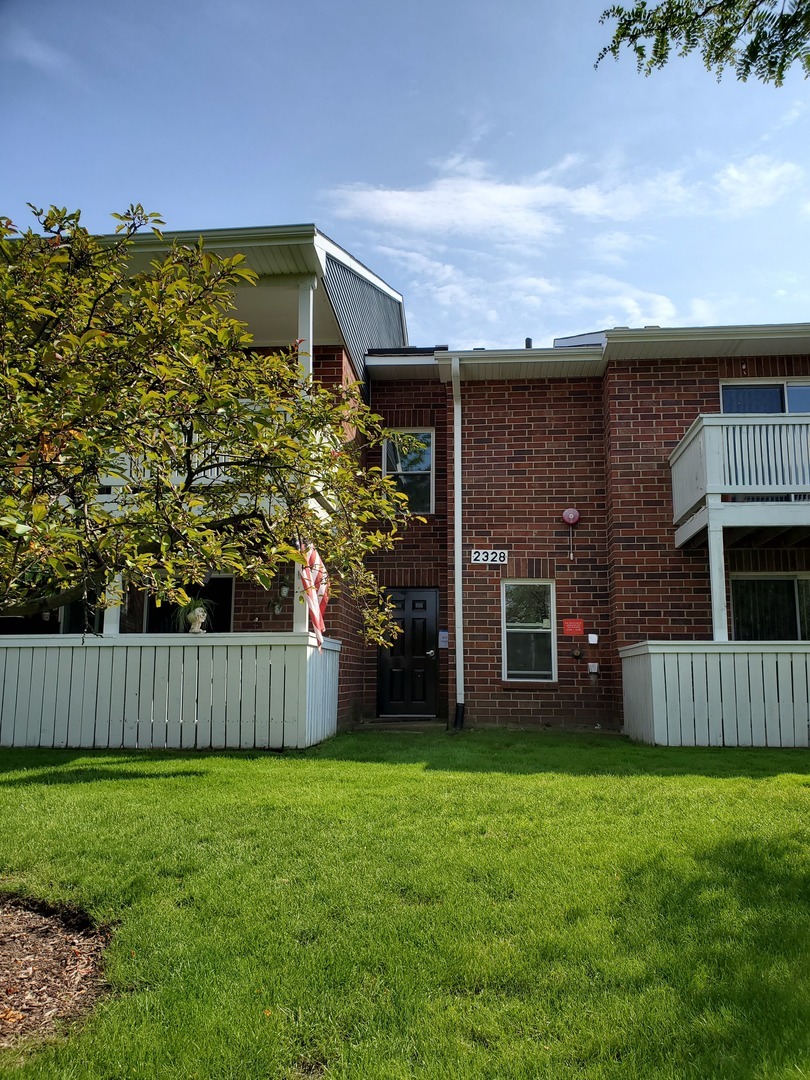 Property Photo:  2328 S Goebbert Road 1091  IL 60005 