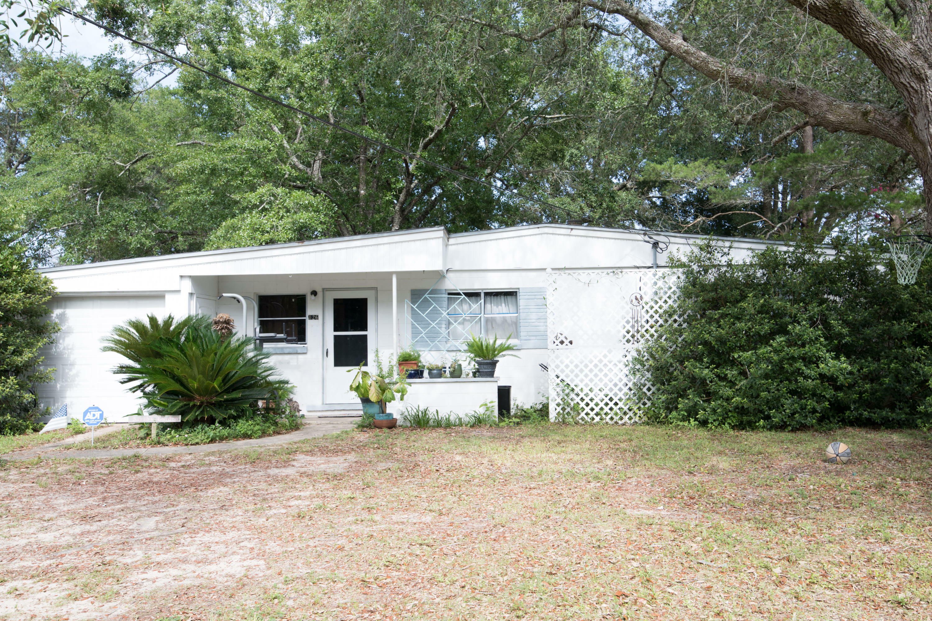 Property Photo:  126 2nd Street  FL 32578 