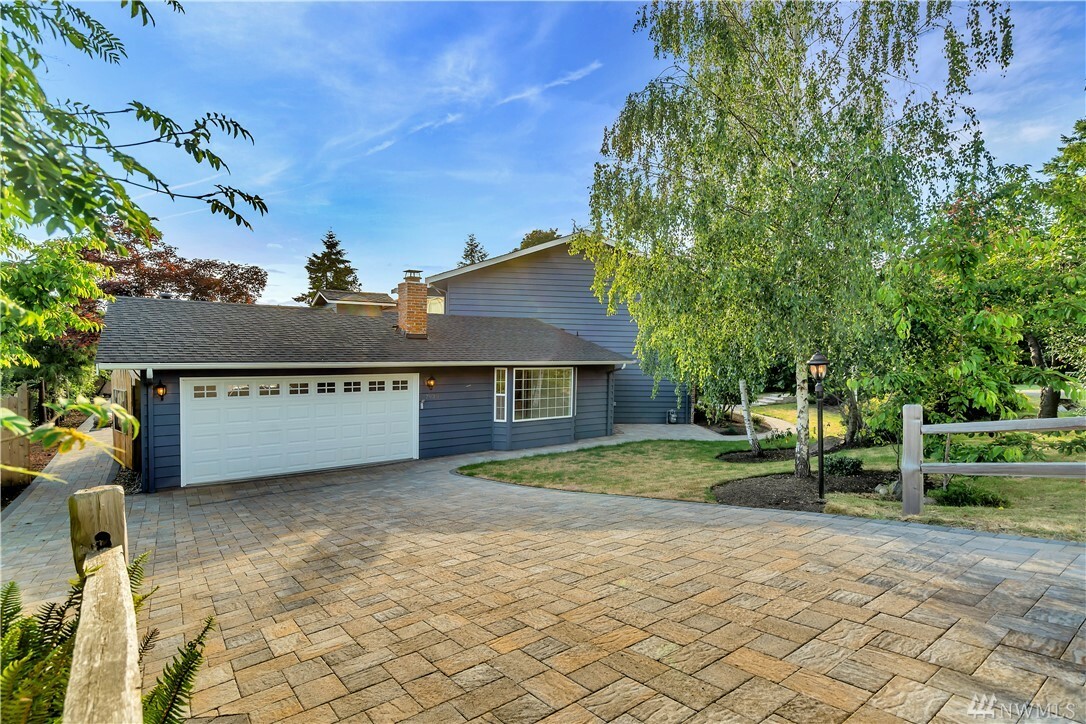 Property Photo:  17923 Brittany Dr SW  WA 98166 