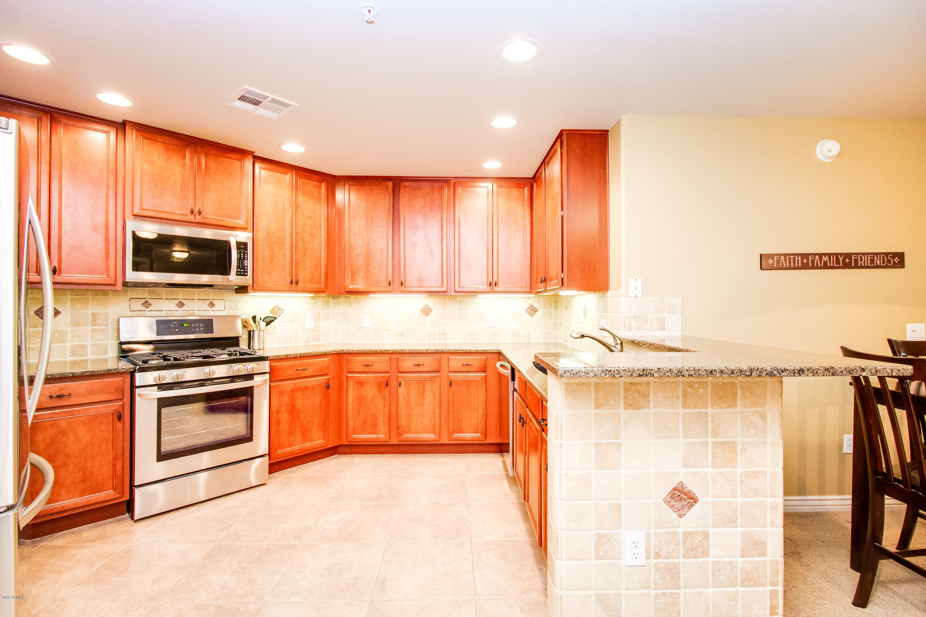 Property Photo:  5450 E Deer Valley Drive 2218  AZ 85054 