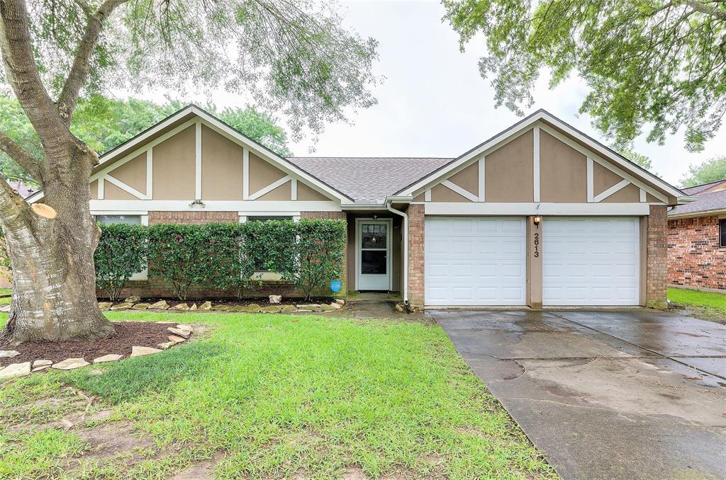 Property Photo: 2613 Orion Drive TX 77573
