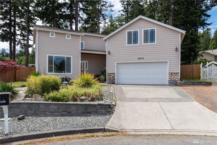 Property Photo: 6014 Sandra Ct WA 98221