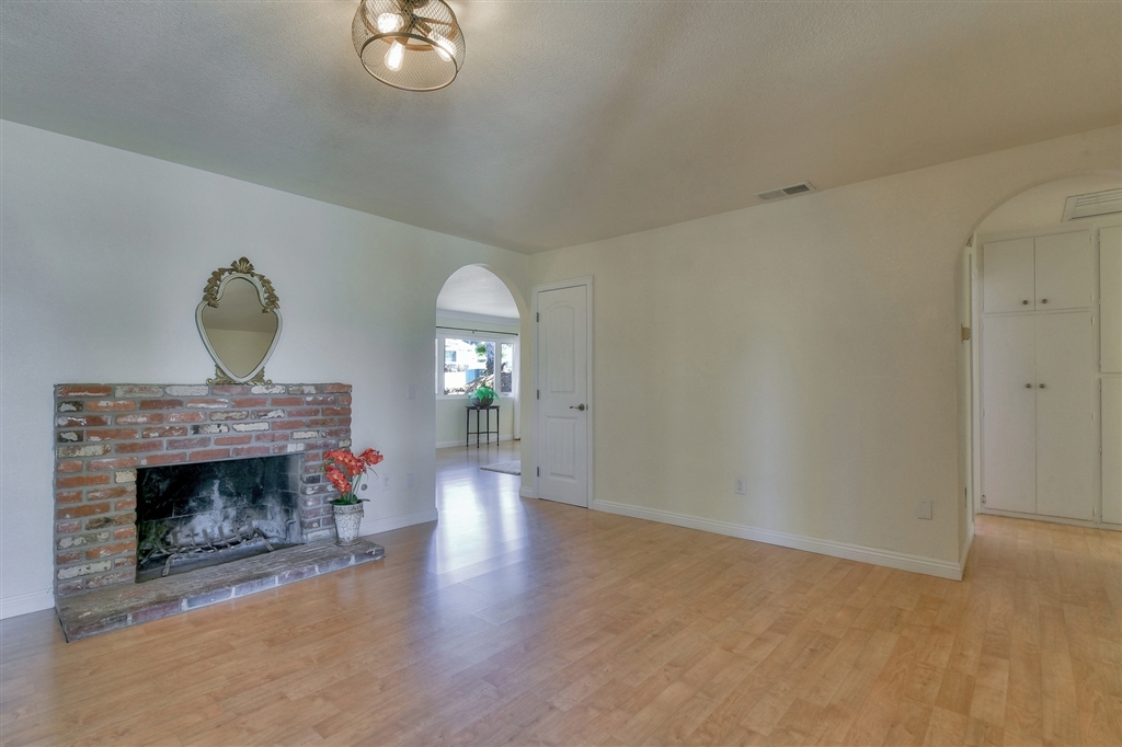 Property Photo:  1634 Jeffrey Ave.  CA 92027 