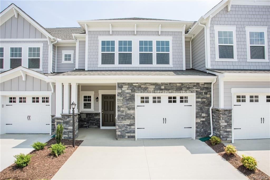 Property Photo: 9869 Honeybee Drive VA 23116