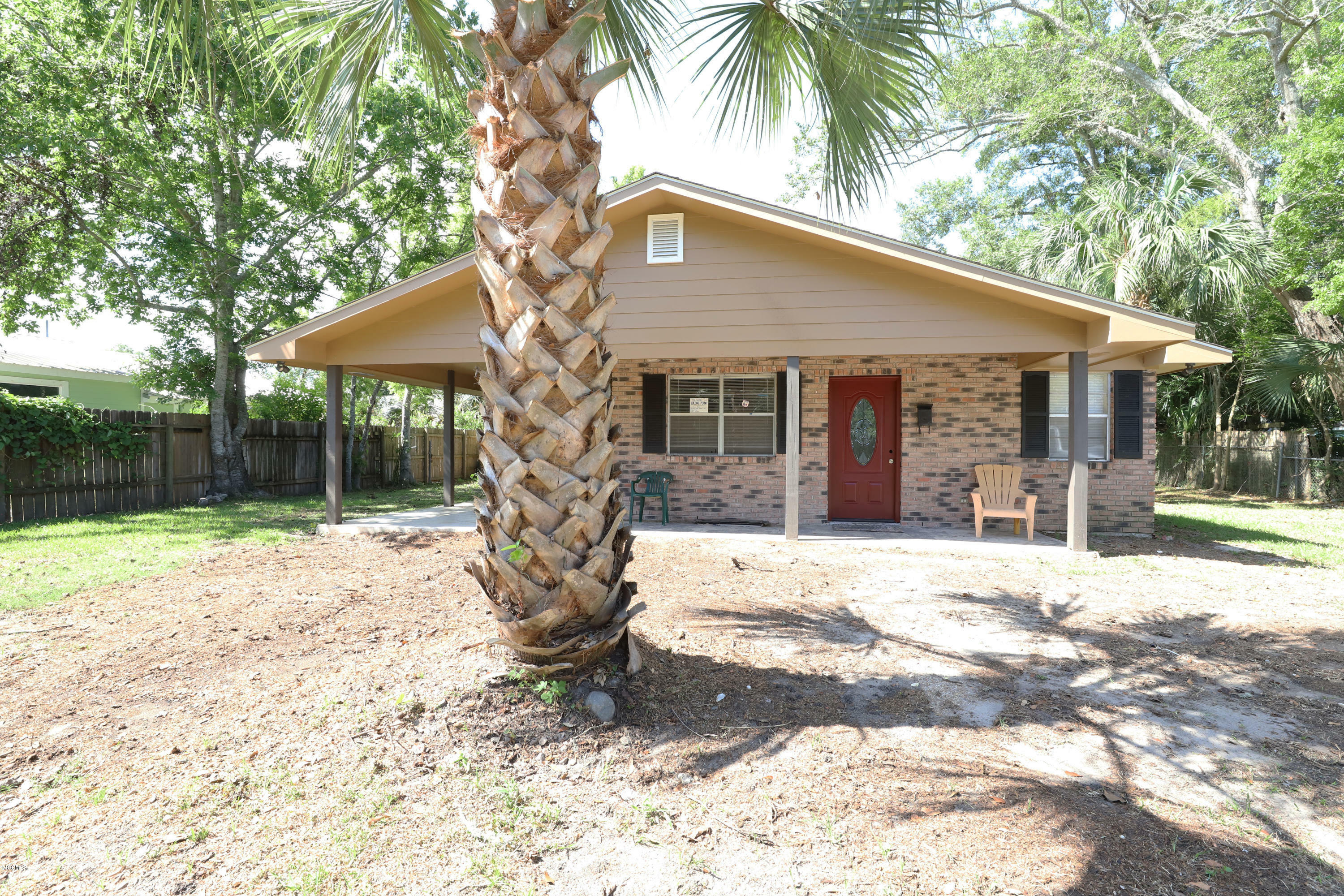 Property Photo:  339 State Street  MS 39520 