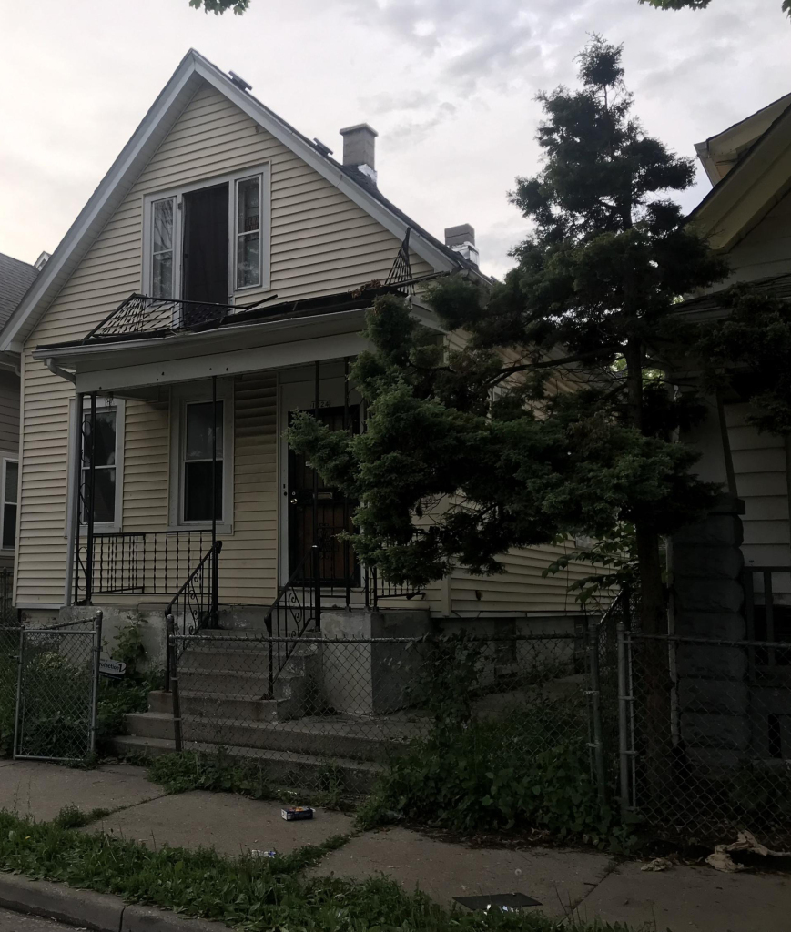 Property Photo:  1024 W Hadley St  WI 53206 