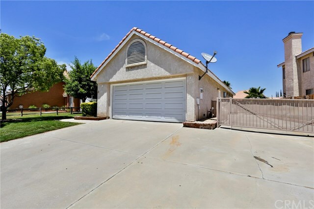 Property Photo:  25320 Ivory Avenue  CA 92551 