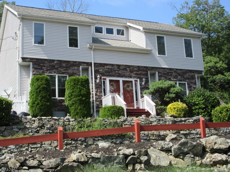 Property Photo:  77 Knolls Rd  NJ 07403 