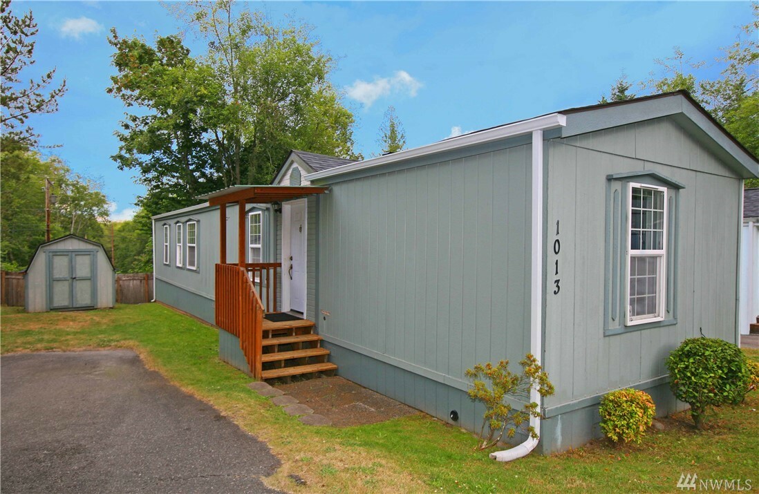 Property Photo: 1013 Mahogany Lane NW 2 WA 98383