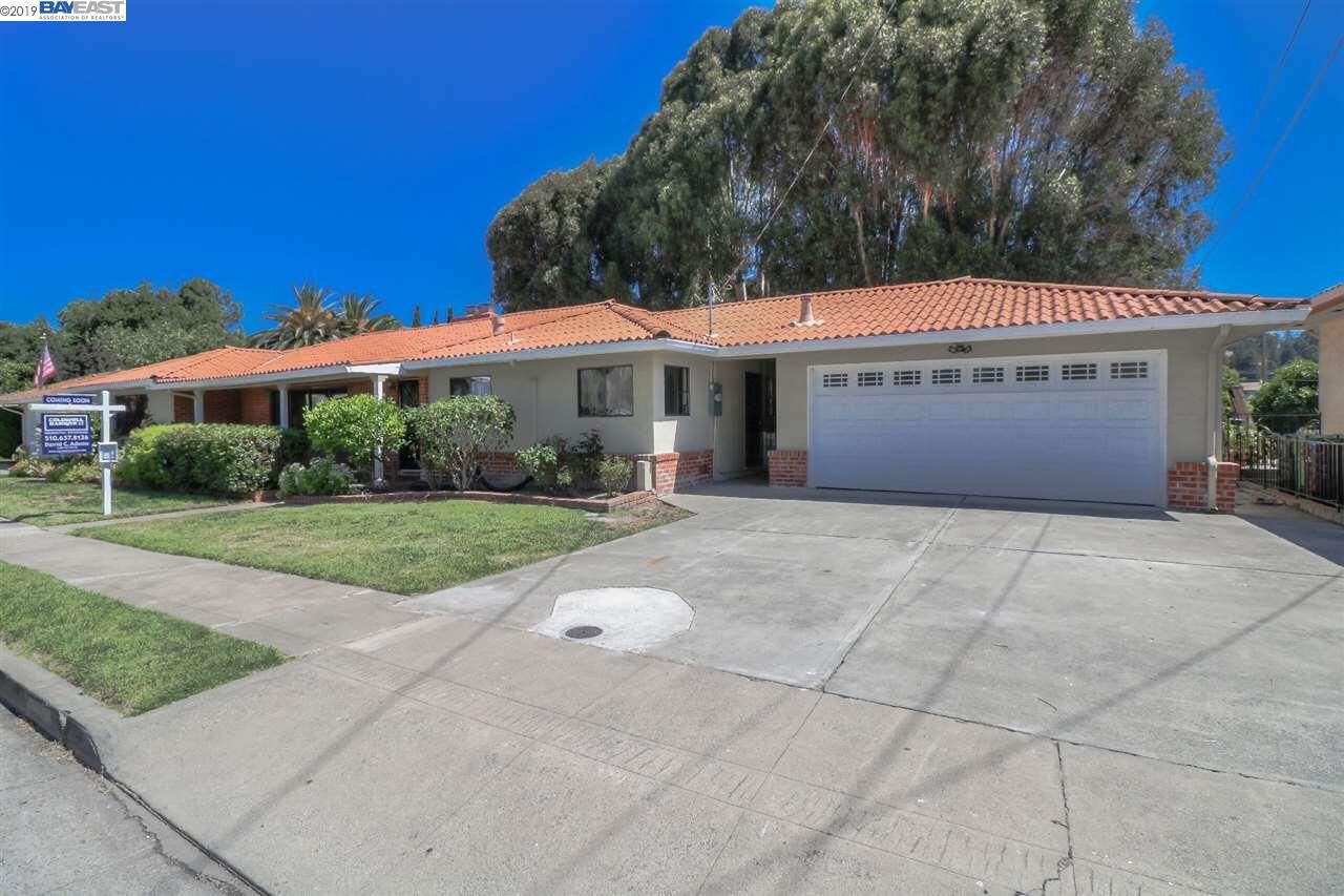 Property Photo:  22138 Main  CA 94541-2620 