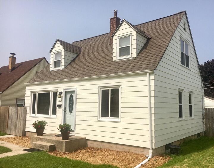 3521 N 98th St  Milwaukee WI 53222 photo