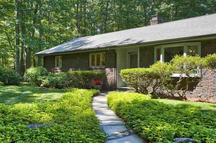 Property Photo: 14 Nancy Lane NH 03110