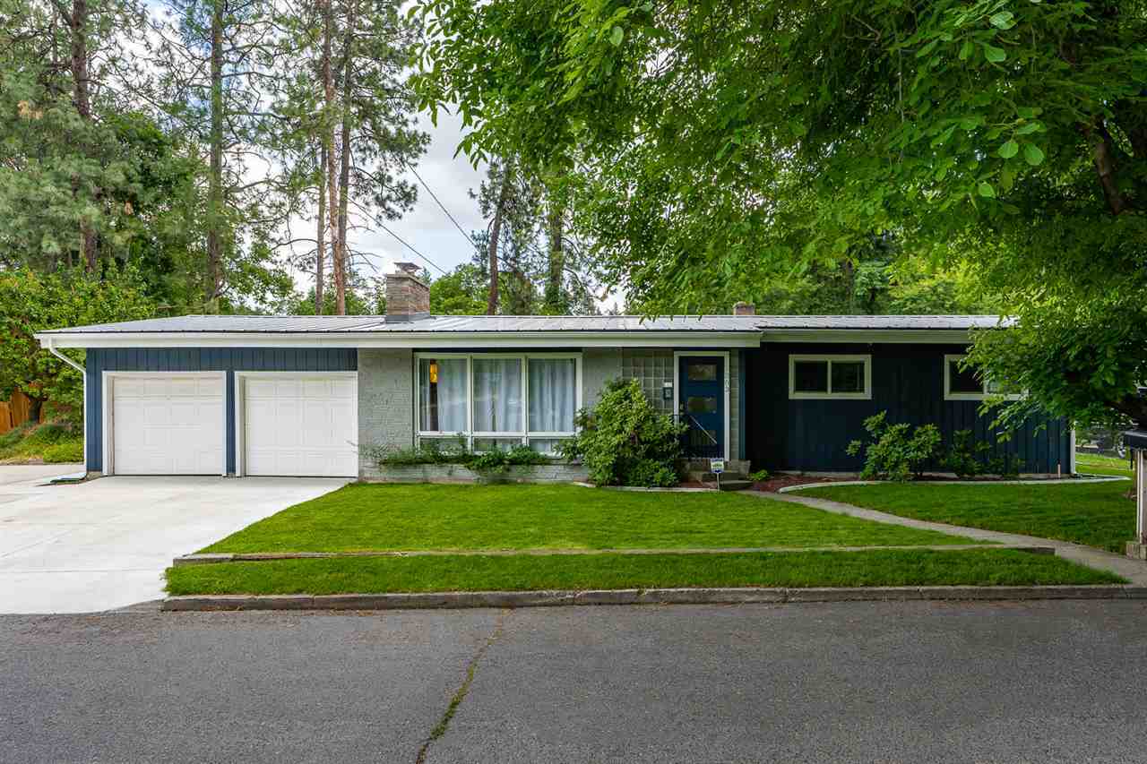 Property Photo: 1303 S Crestline St WA 99202