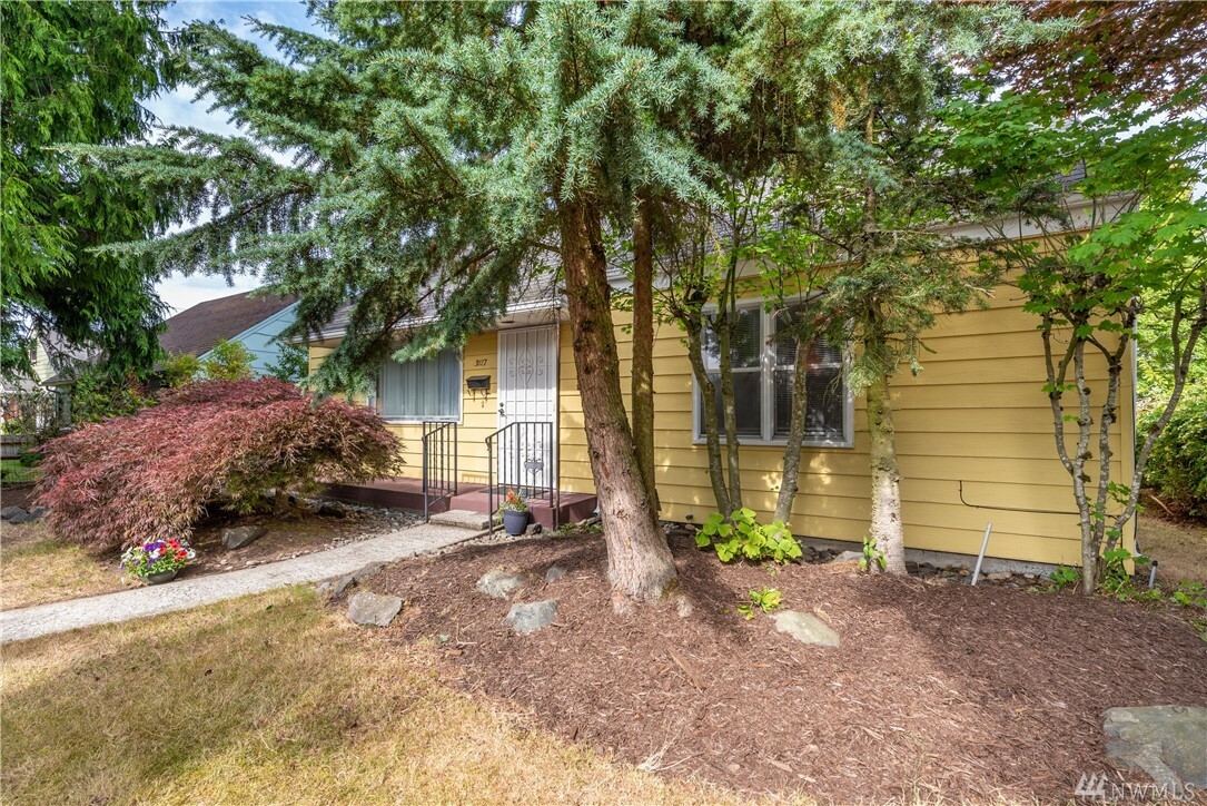 Property Photo:  3117 N Mullen St  WA 98407 