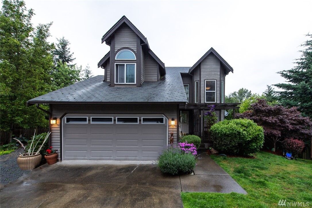 Property Photo:  27728 23rd Ave S  WA 98003 