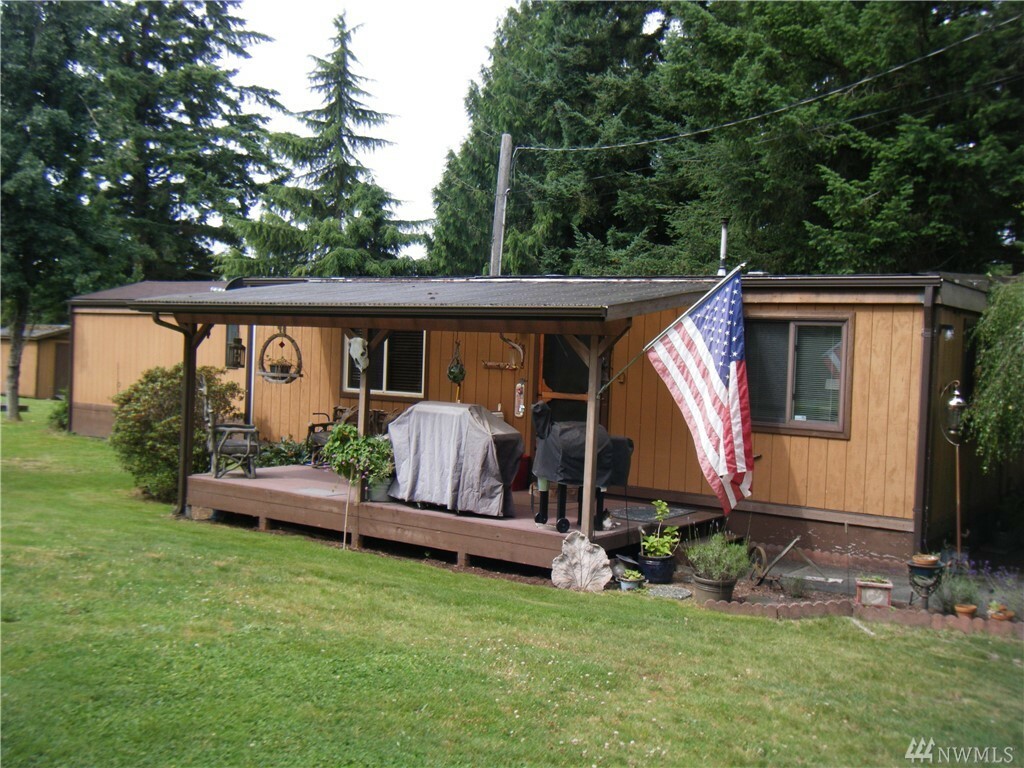 Property Photo:  4406 171st Ave  WA 98290 