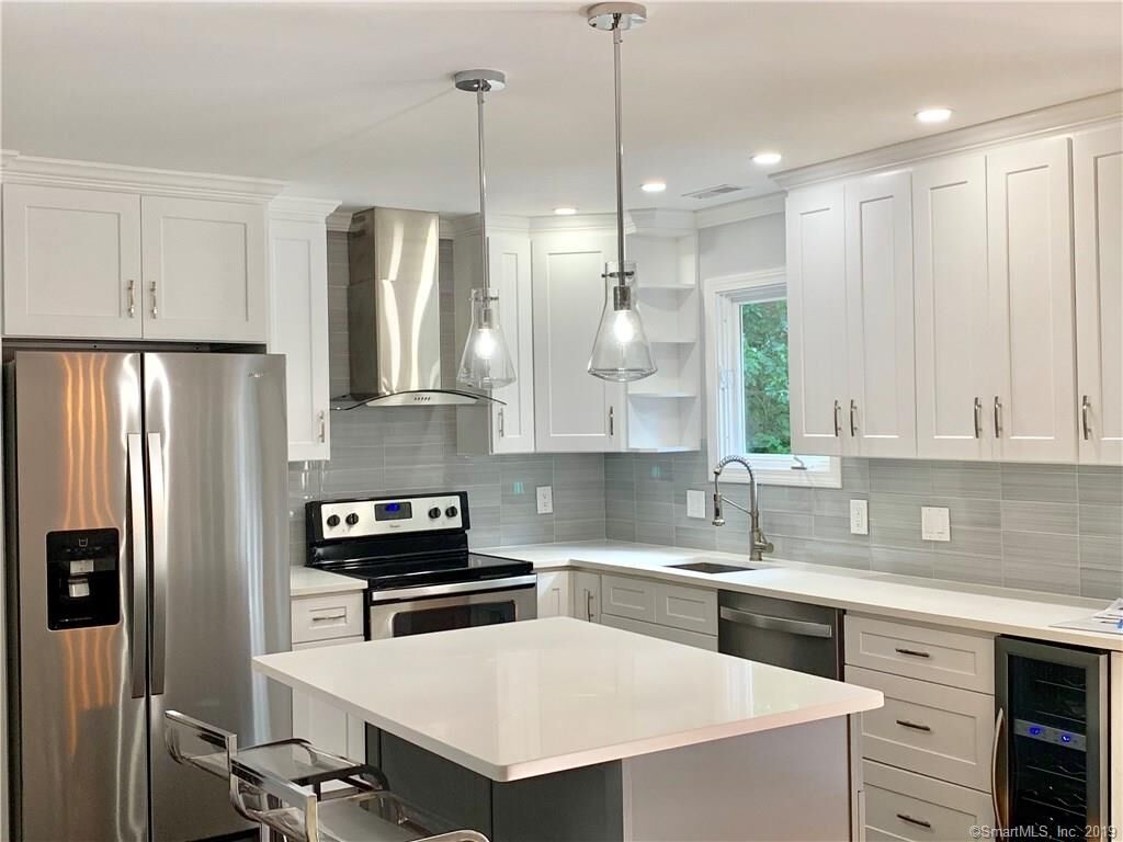 Property Photo:  153 River Road  CT 06484 