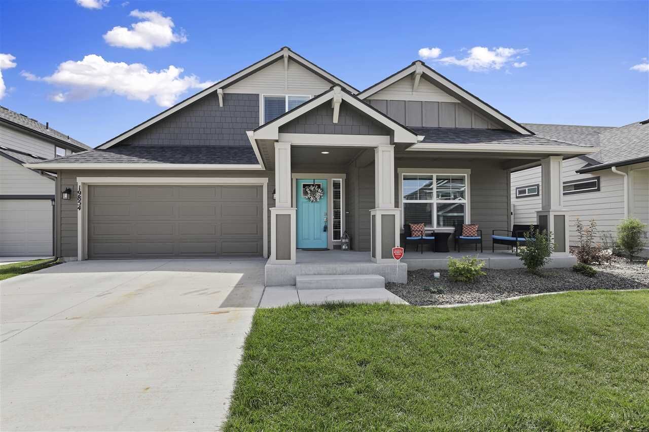 Property Photo:  19854 E Snake River Ave  WA 99016 