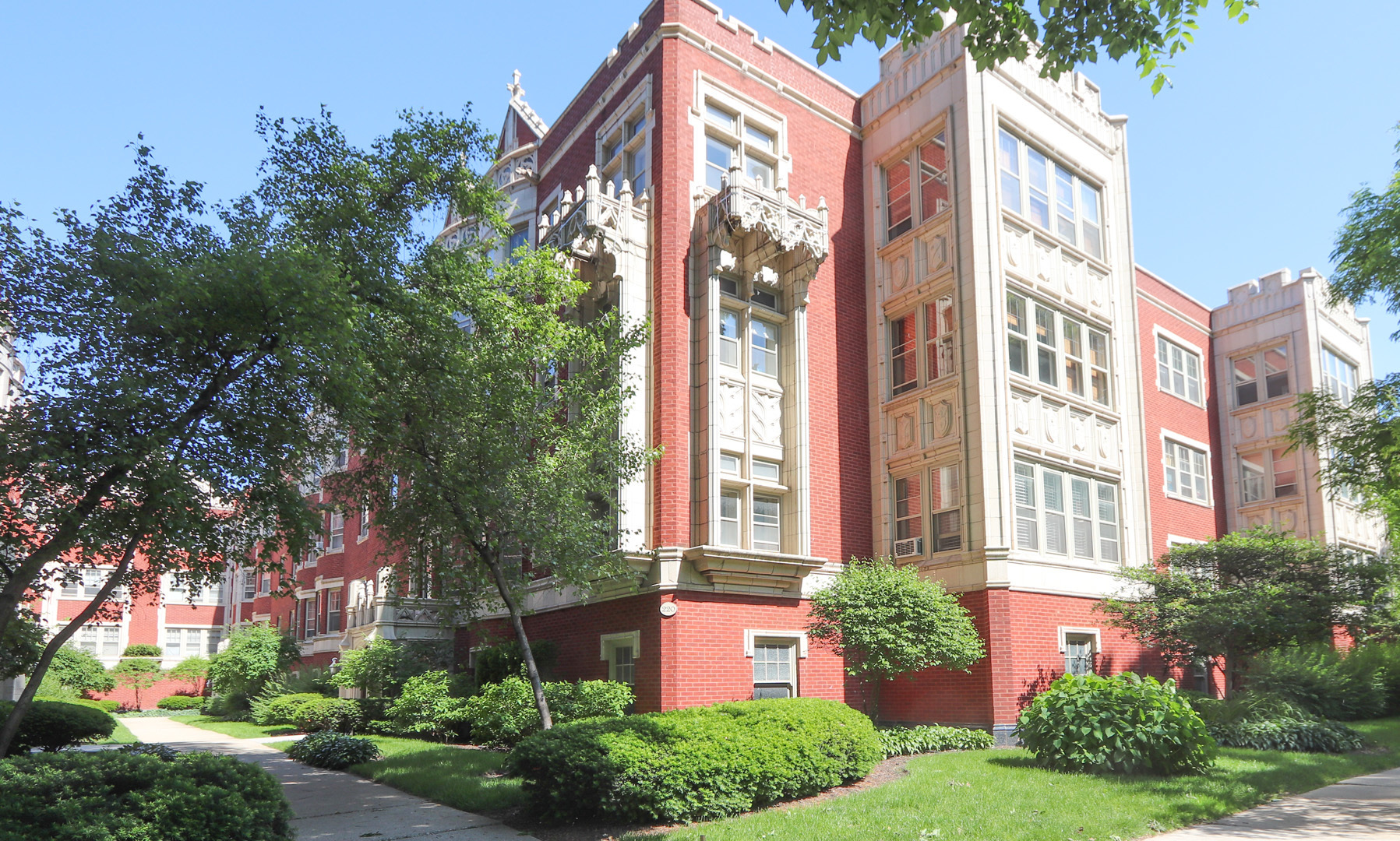 Property Photo:  224 North Oak Park Avenue 3P  IL 60302 