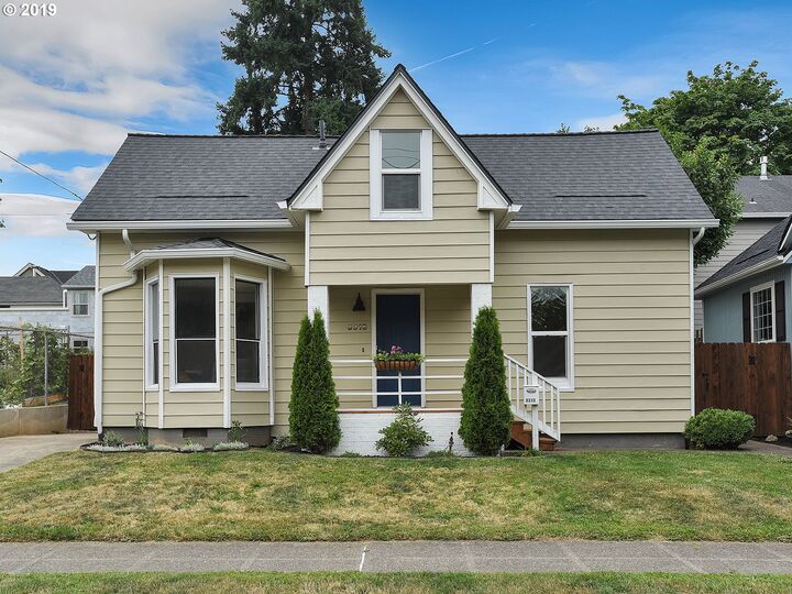 8315 SE 21st Ave  Portland OR 97202 photo