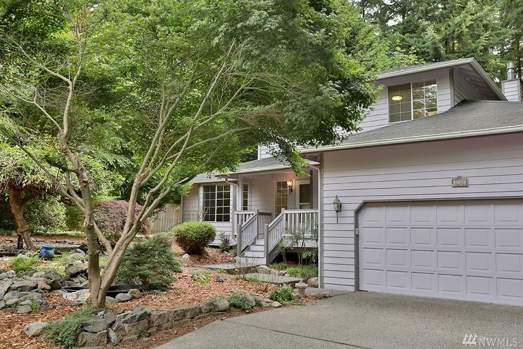 Property Photo:  3707 Emmet Place  WA 98260 