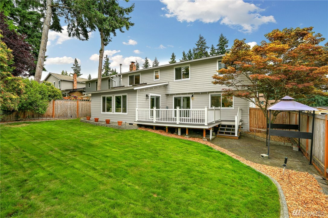 Property Photo:  12808 NE 109th Place  WA 98033 