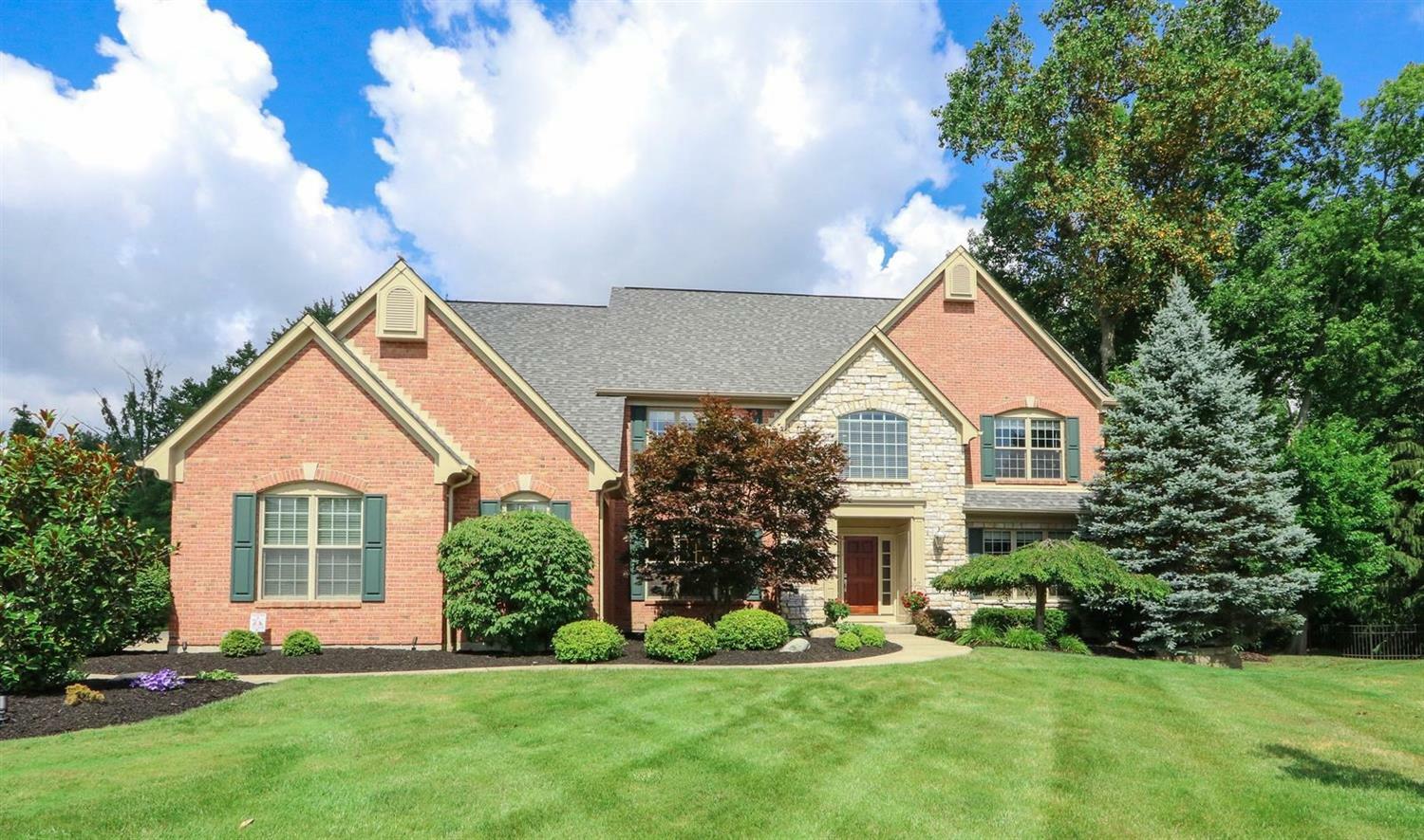 Property Photo: 869 Eagleview Court OH 45140