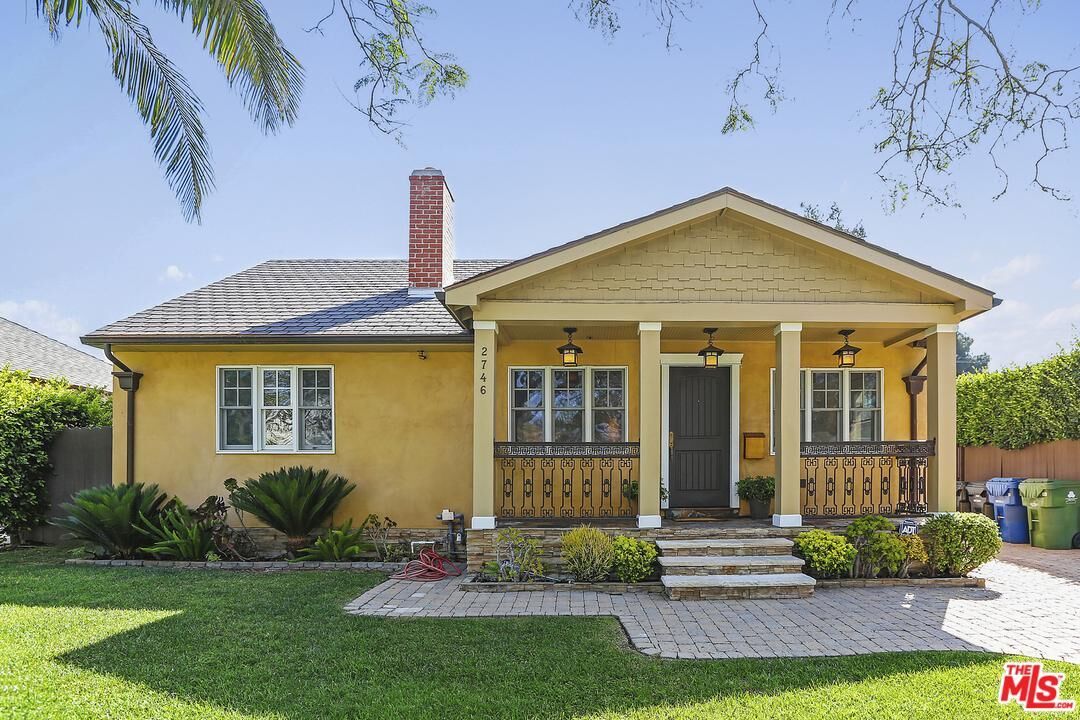 Property Photo: 2746 Glendon Ave CA 90064
