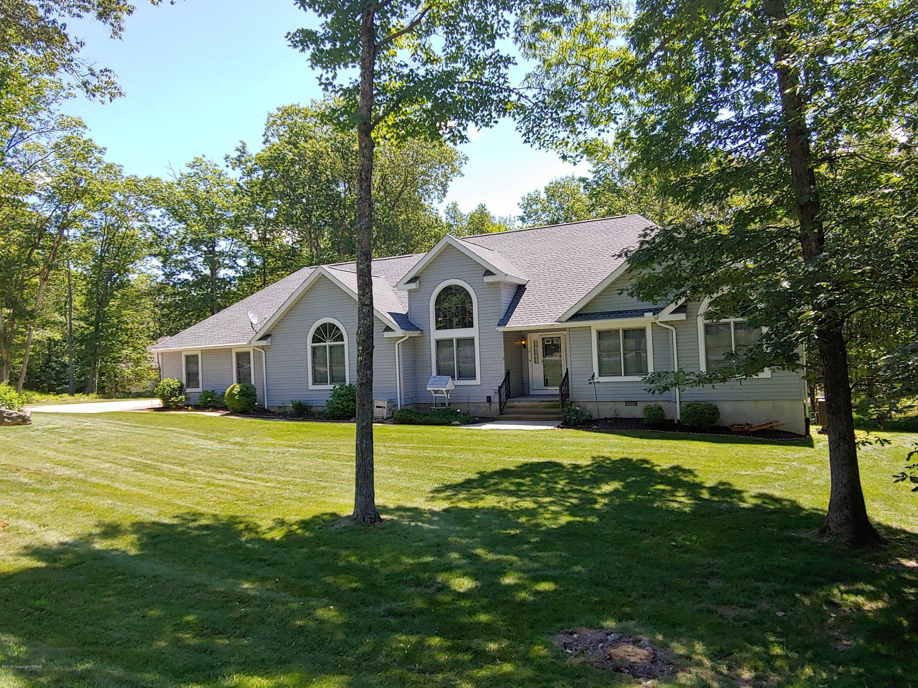 Property Photo:  1227 Overlook Court  PA 18353 