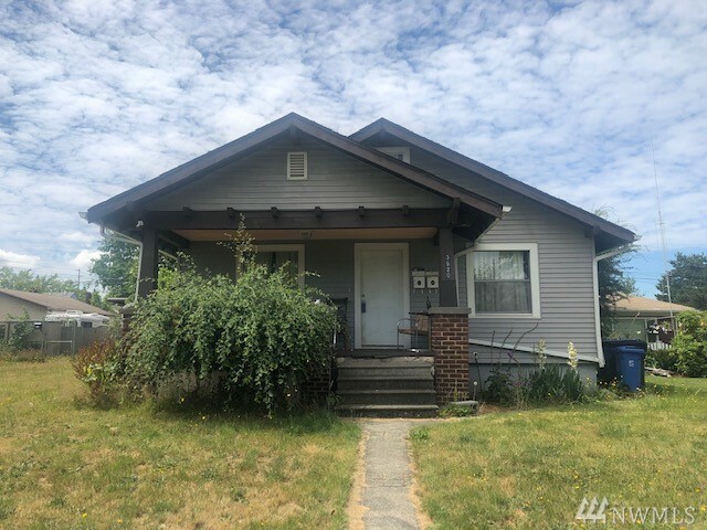 3620 S D St  Tacoma WA 98418 photo