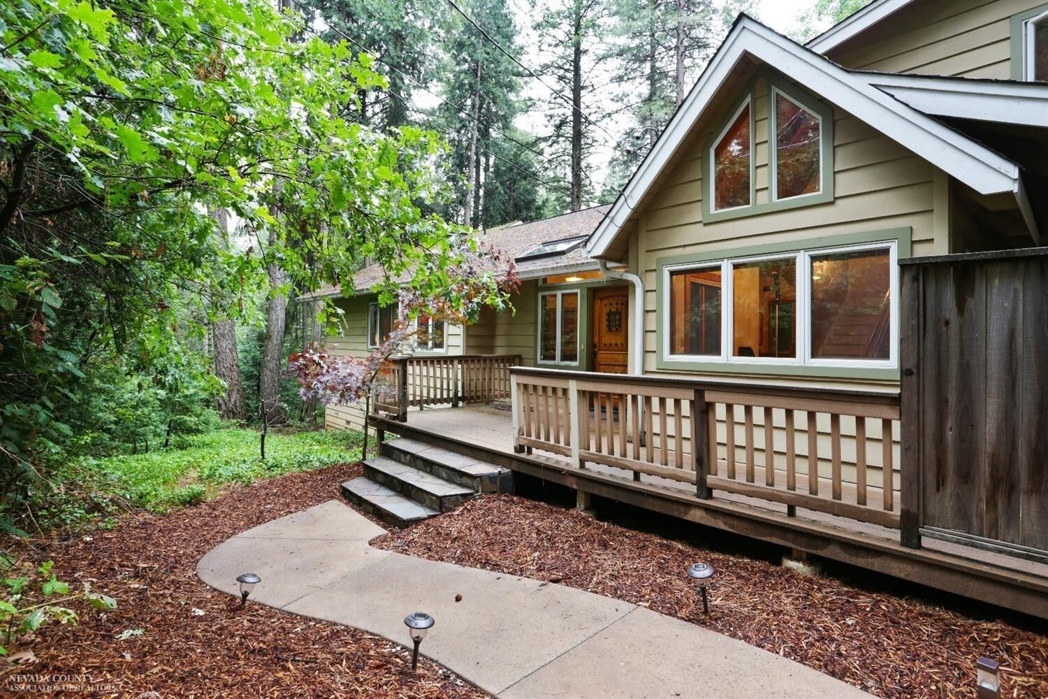 Property Photo: 11866 Aragon Way CA 95959