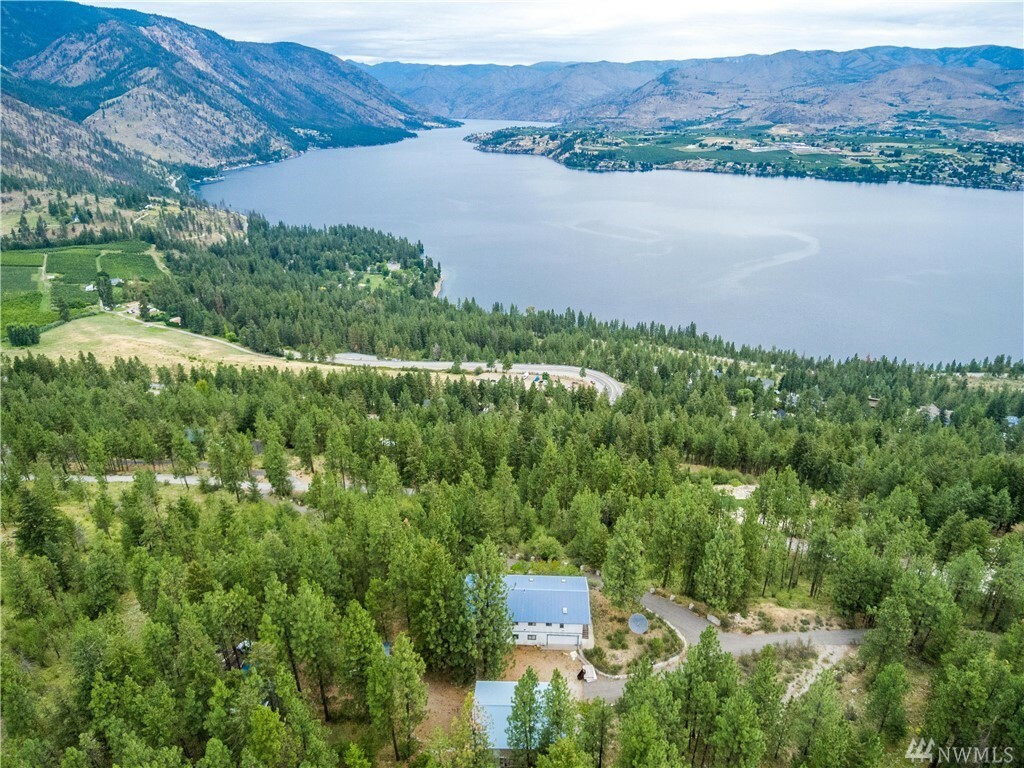 Property Photo:  1061 Guffy Rd  WA 98816 