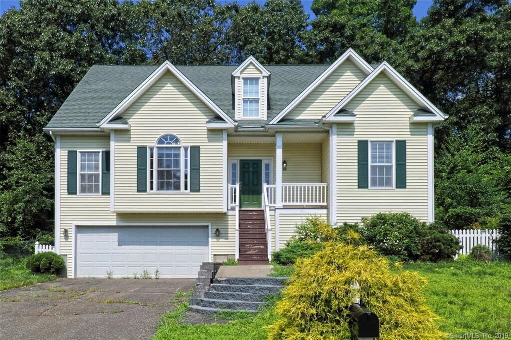 Property Photo: 34 Larovera Terrace CT 06401