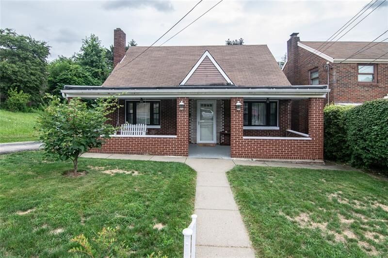 Property Photo:  922 Greensburg Pike  PA 15112 