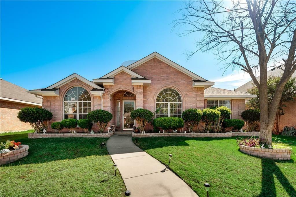 Property Photo:  1528 Tanglewood Drive  TX 75002 