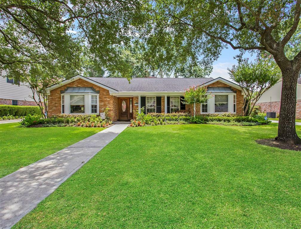 Property Photo: 10707 Del Monte Drive TX 77042