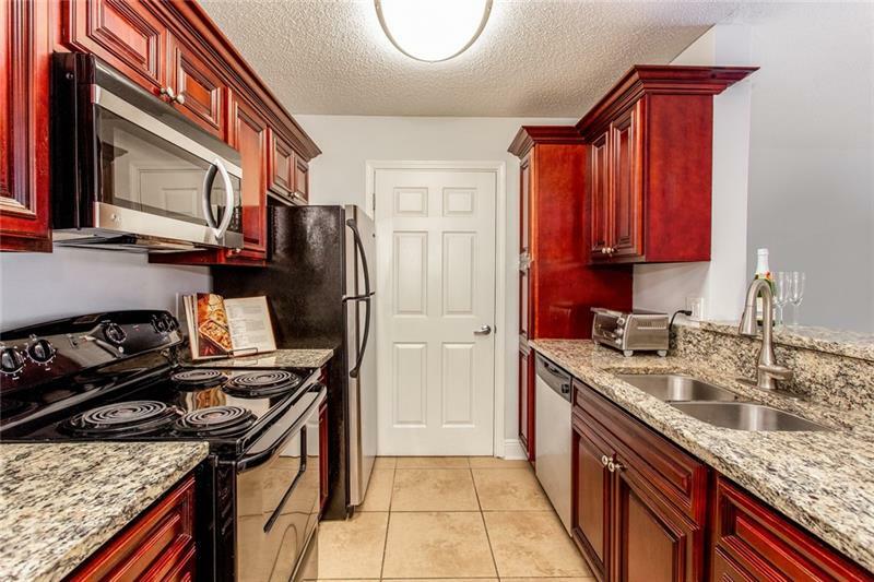 Property Photo: 7203 Santa Fe Parkway 30350