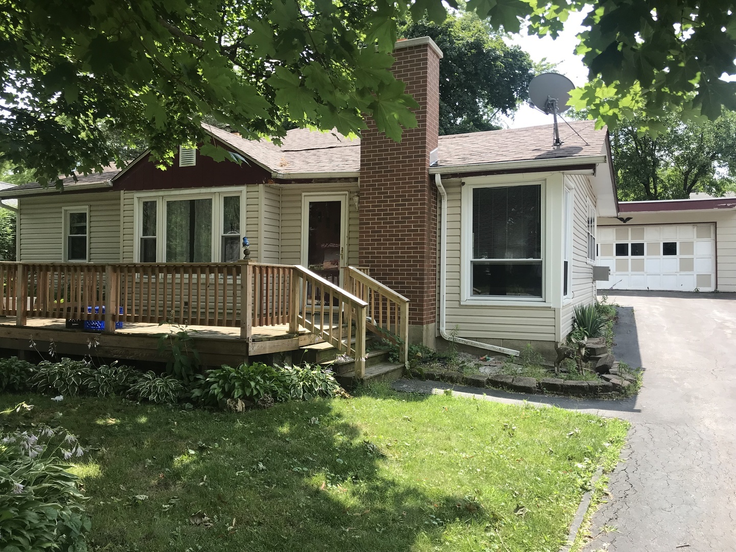 Property Photo: 33098 North John Mogg Road IL 60030