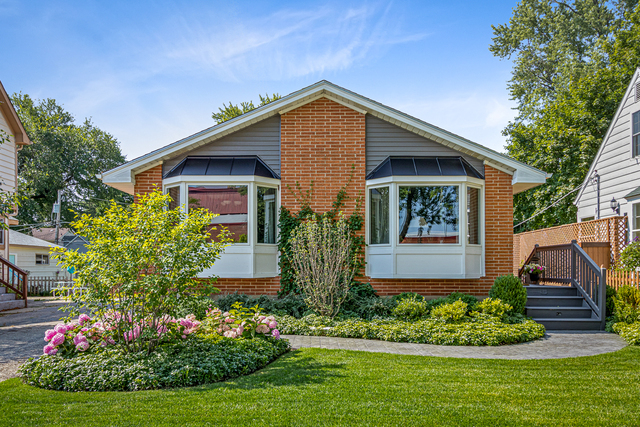 Property Photo:  17 School Street  IL 60030 