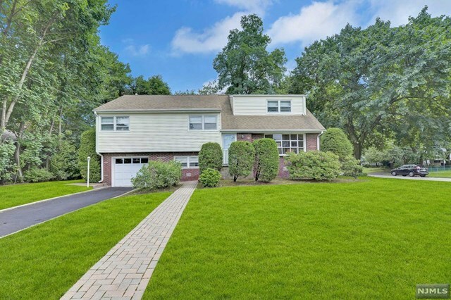 Property Photo:  710 Evans Street  NJ 07652 